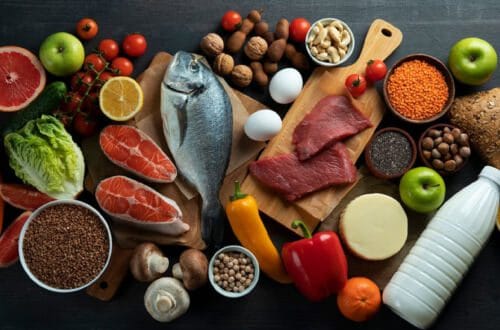 The Connection Between Food and Skin: How What You Eat Affects Your Appearance La Connexion Entre l'Alimentation et la Peau : Comment Ce Que Vous Mangez Affecte Votre Apparence