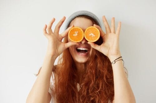 The importance of vitamin C for healthy skin L'importance de la vitamine C pour la santé de la peau